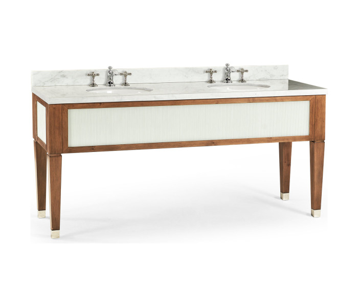 Exec & City View Suite Bathroom Vanity @ Suite