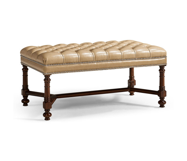 Studio SUITES - end of bed bench