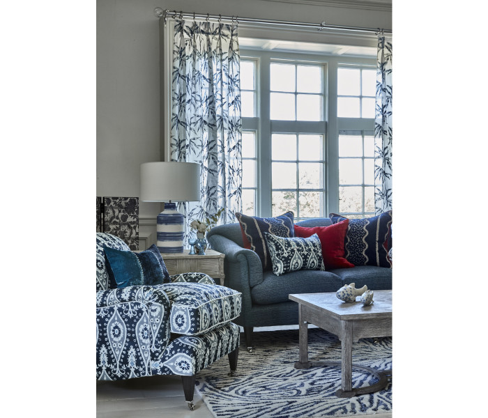 Octavian White & Blue Screen Panels